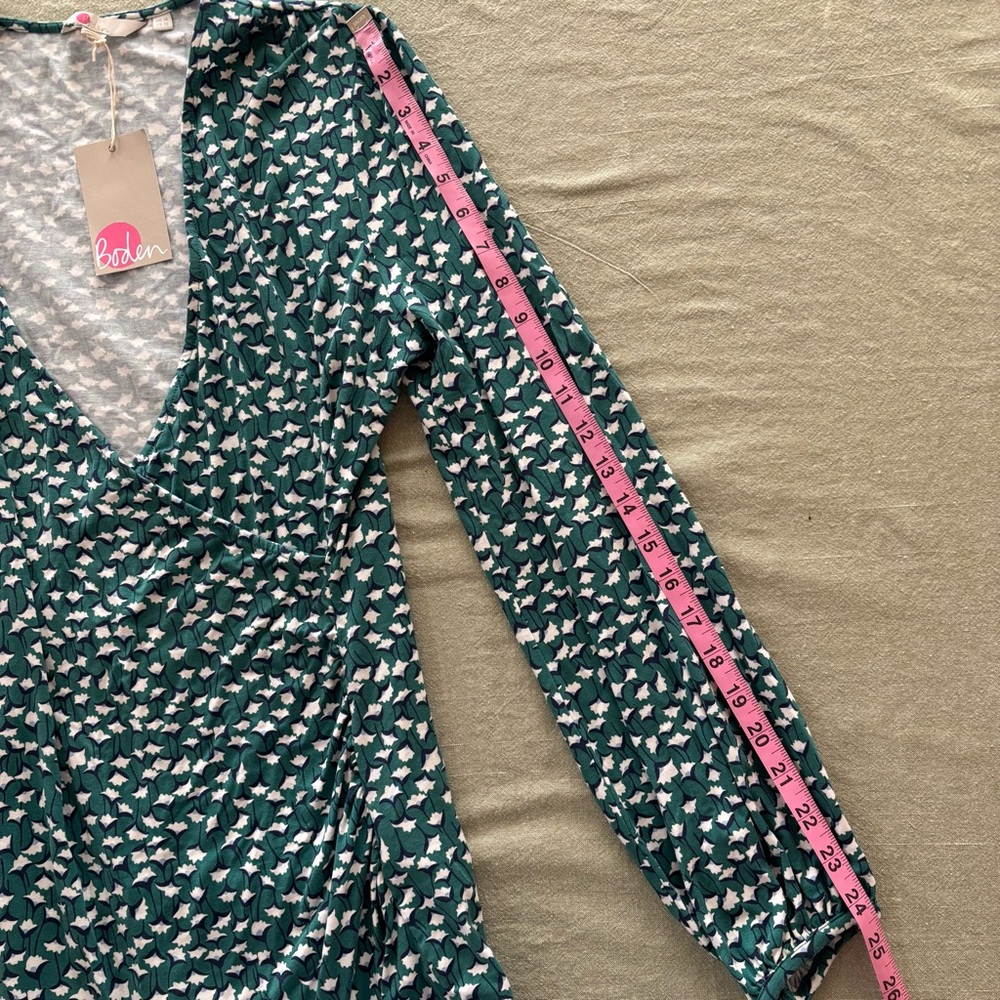 Boden Green Floral Wrap Blouse 12 NWT - Picture 16 of 16